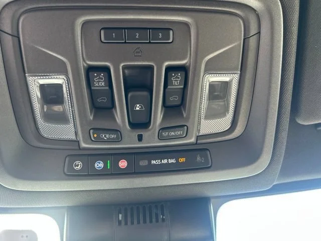 Used 2025 Summit White GMC Denali image 20