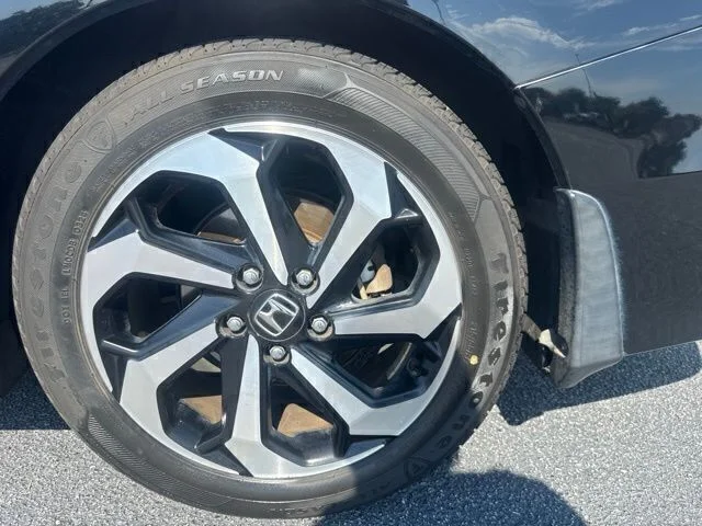 Used 2017 Black Honda EX-L image 10