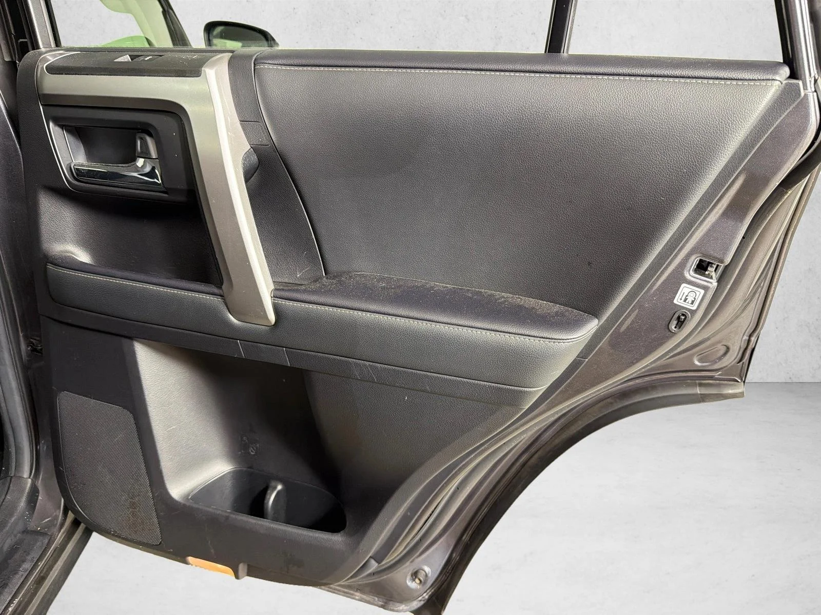 Used 2020 Silver Toyota SR5 image 17