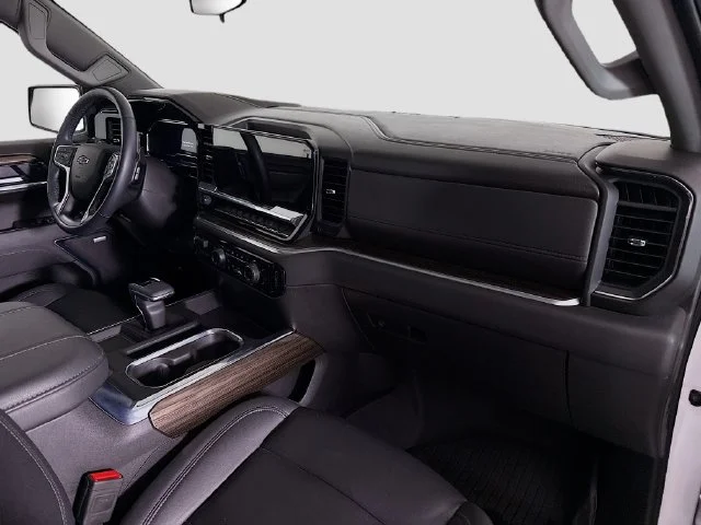 Used 2025 White Chevrolet LT Trail Boss image 30