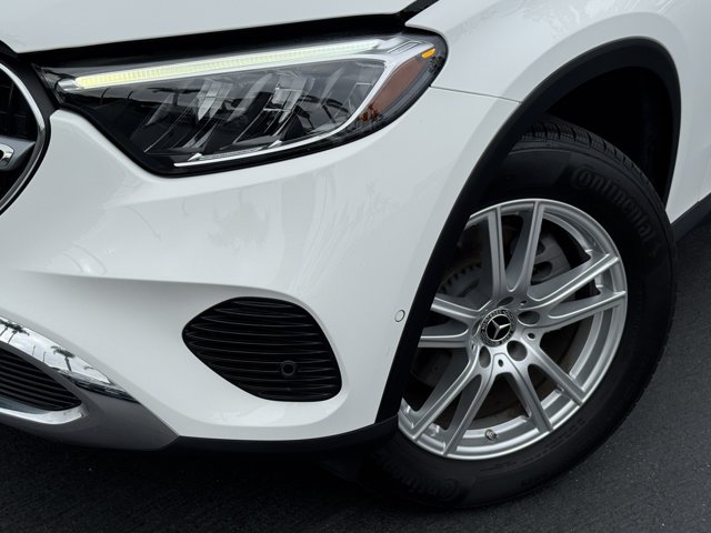 Certified Used 2023 Polar White Mercedes-Benz GLC 300 image 2