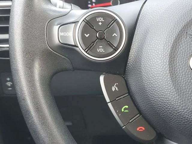 Used 2014 Gray Kia Base image 21