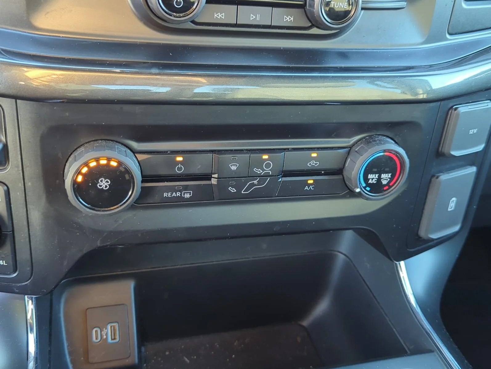 Used 2021 Carbonized Gray Metallic Ford XL image 19