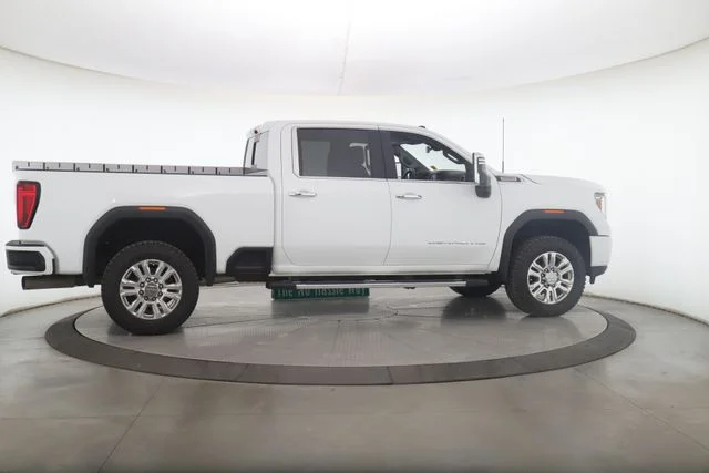 Used 2023 White GMC Denali image 6