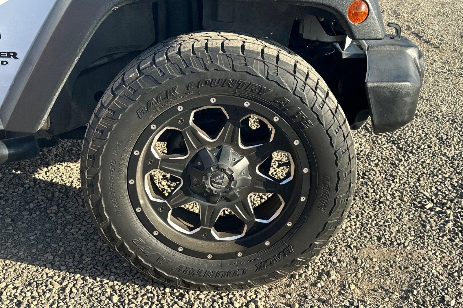 Used 2015 Bright White Clearcoat Jeep Sport image 4