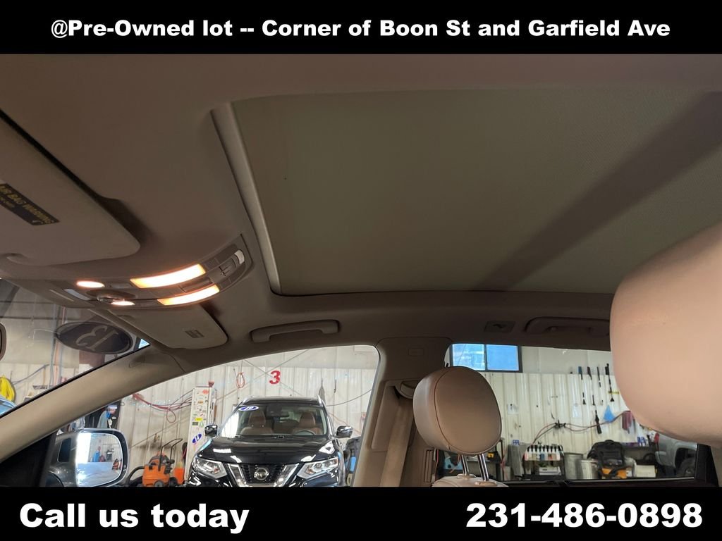 Used 2013  Audi  image 12