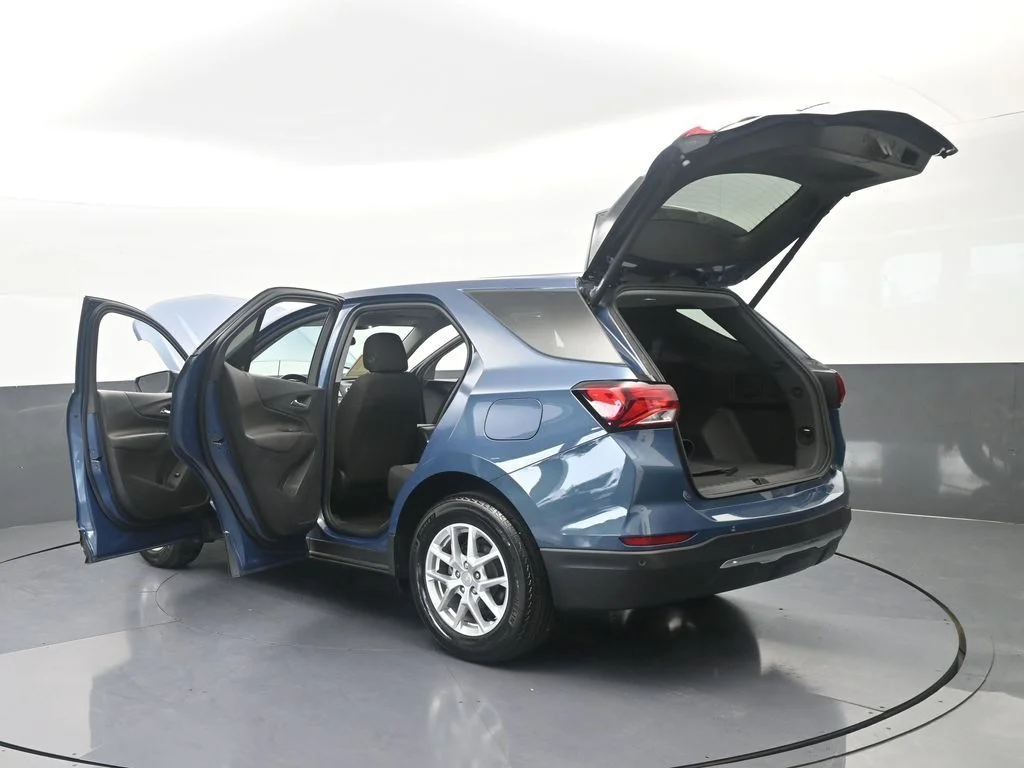 Used 2024 Lakeshore Blue Metallic Chevrolet LT image 73