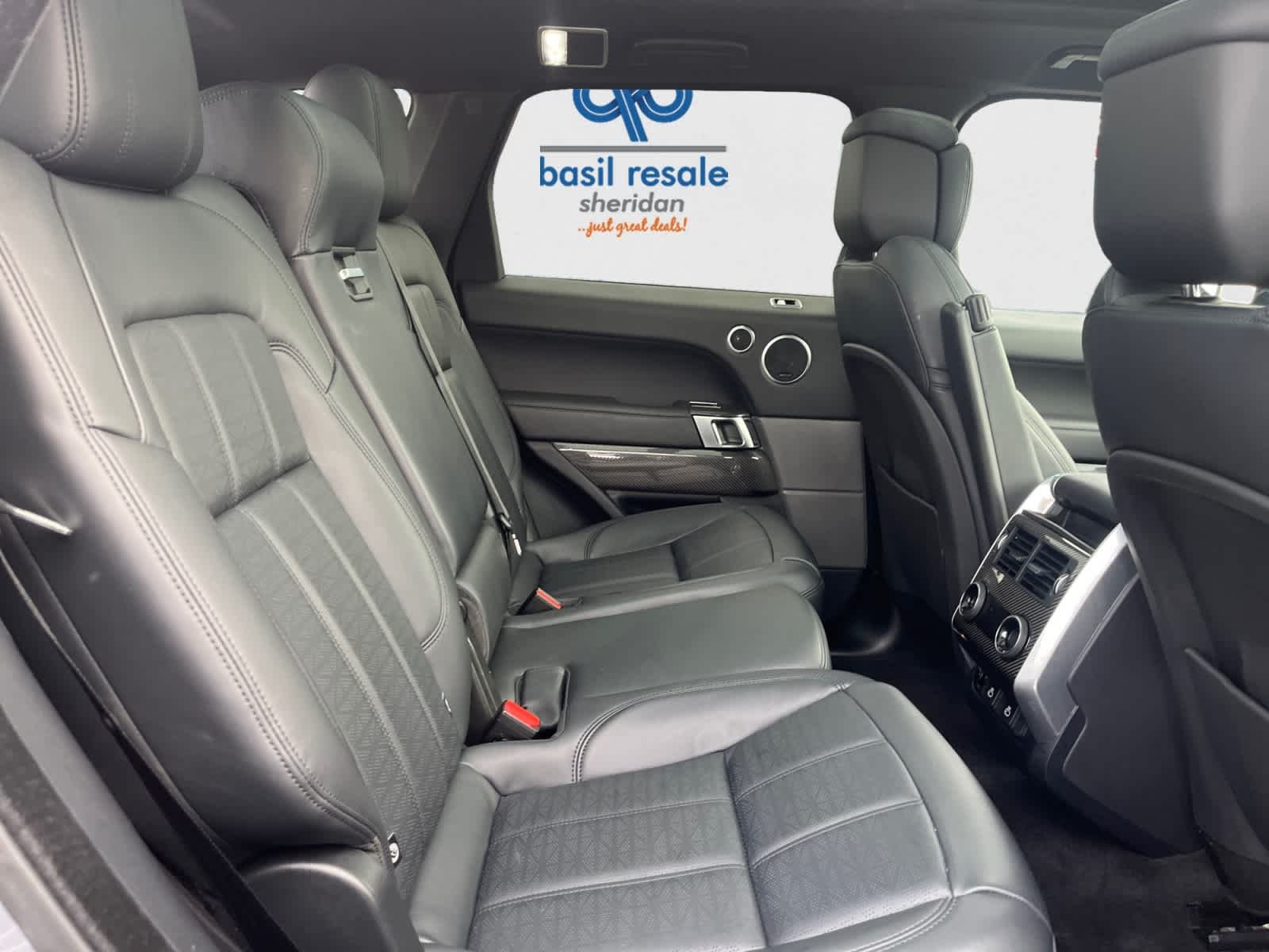 Used 2022 Carpathian Grey Premium Metallic Land Rover Autobiography image 23