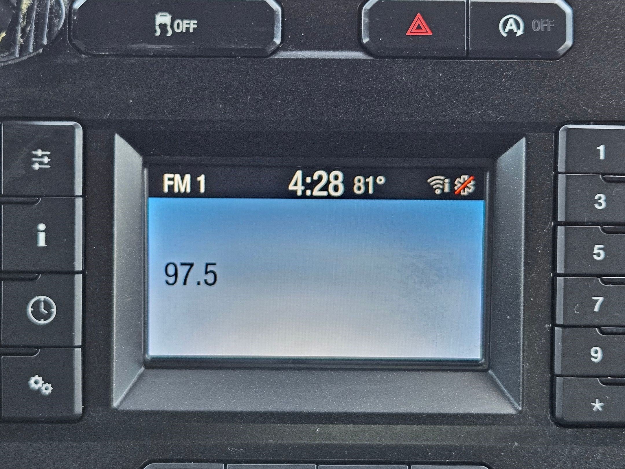 Used 2018 Shadow Black Ford XLT image 19