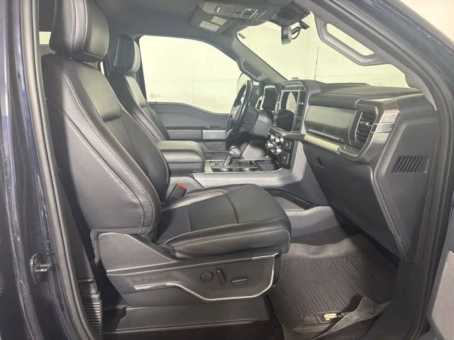 Used 2023 Blue Metallic Ford Lariat image 4