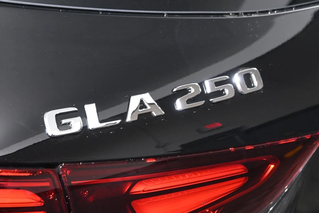 New 2026 Black Mercedes-Benz GLA 250 image 34