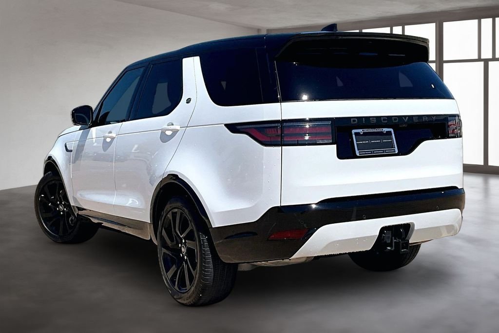 Used 2025 White Land Rover Dynamic SE image 12