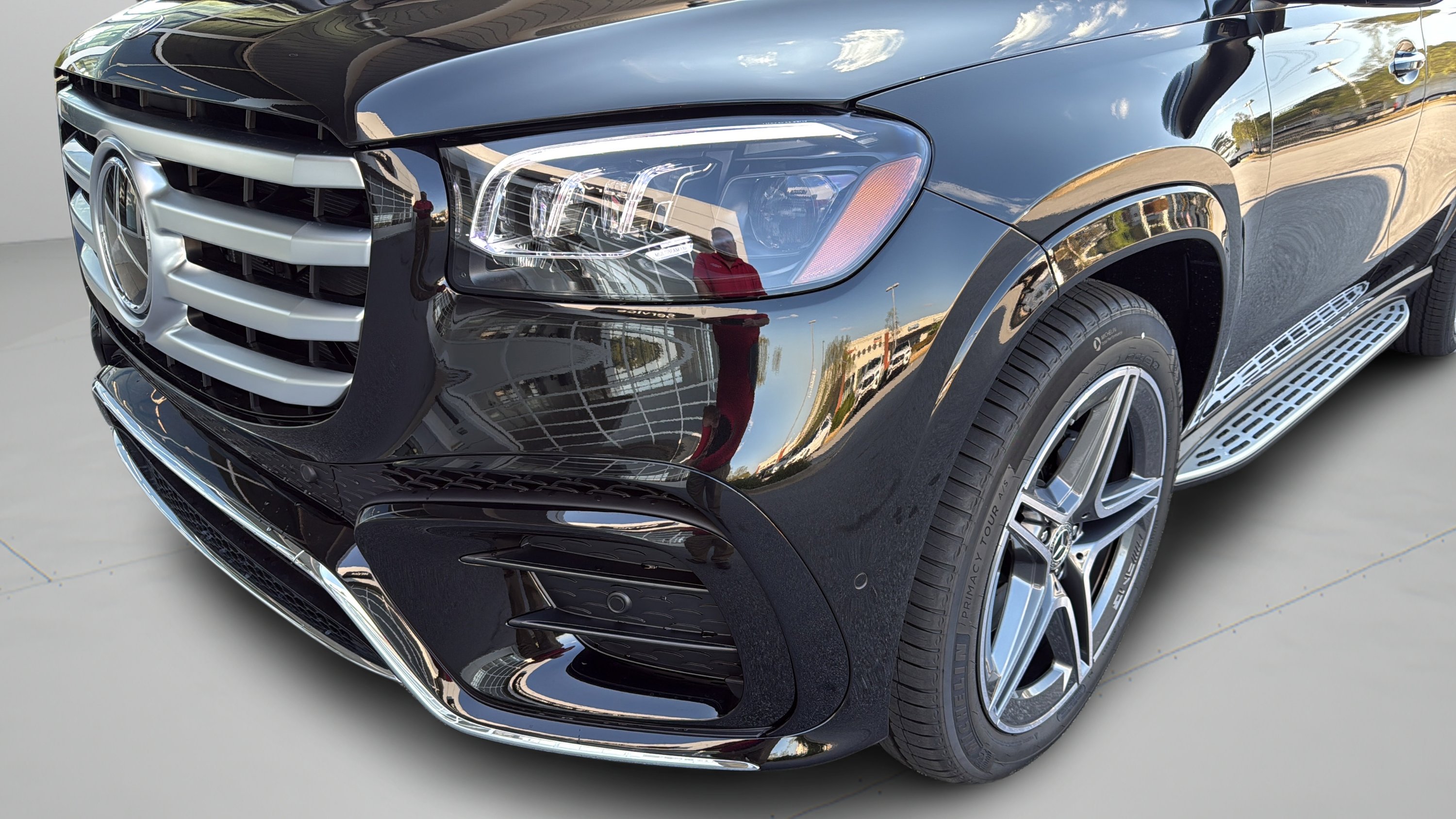 Certified Used 2026 Obsidian Black Metallic Mercedes-Benz GLS 450 image 47