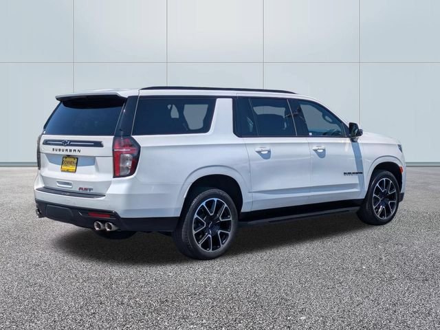 Used 2023 Pearl Chevrolet RST image 6
