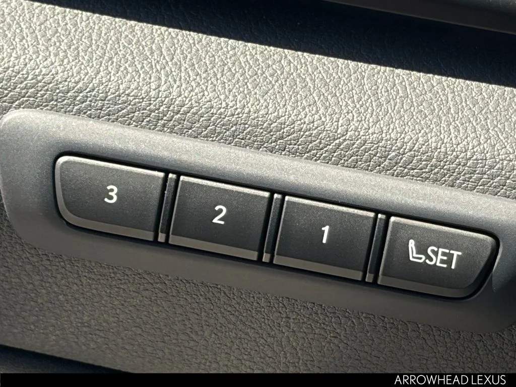 Used 2025 Black Lexus 350h Luxury image 18
