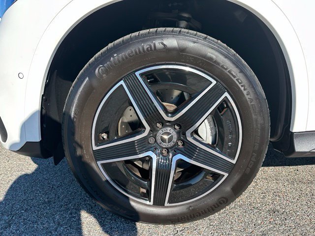 Certified Used 2025 White Mercedes-Benz GLC 350e image 9