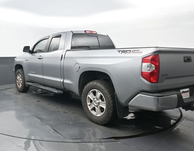 Used 2018 Silver Sky Metallic Toyota SR5 image 3