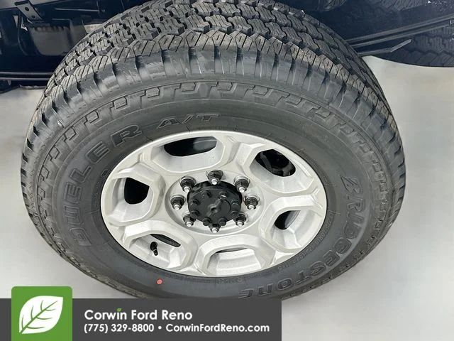 New 2026 Oxford White Ford XLT image 31
