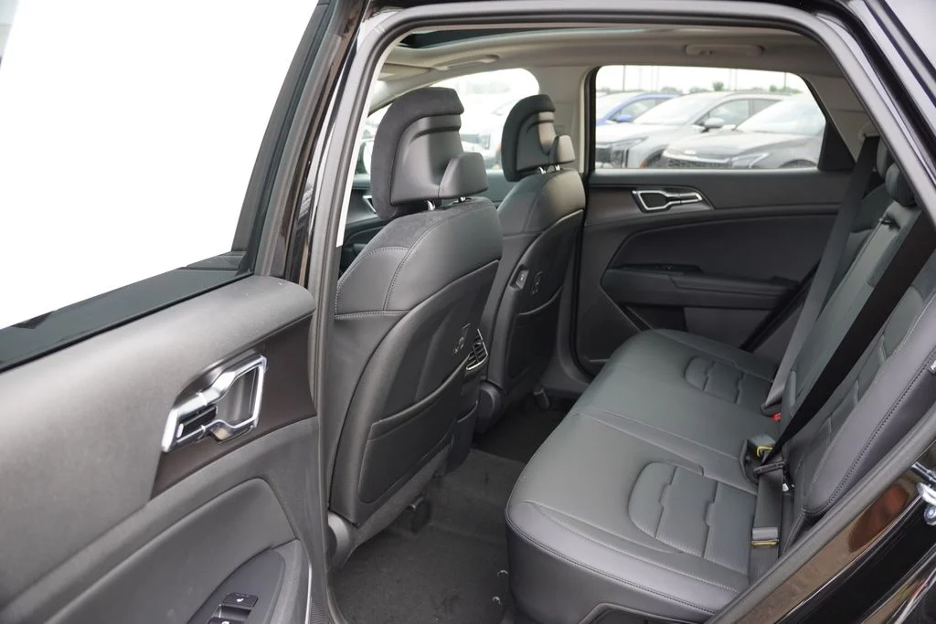 New 2027 Black Kia SX-Prestige image 11