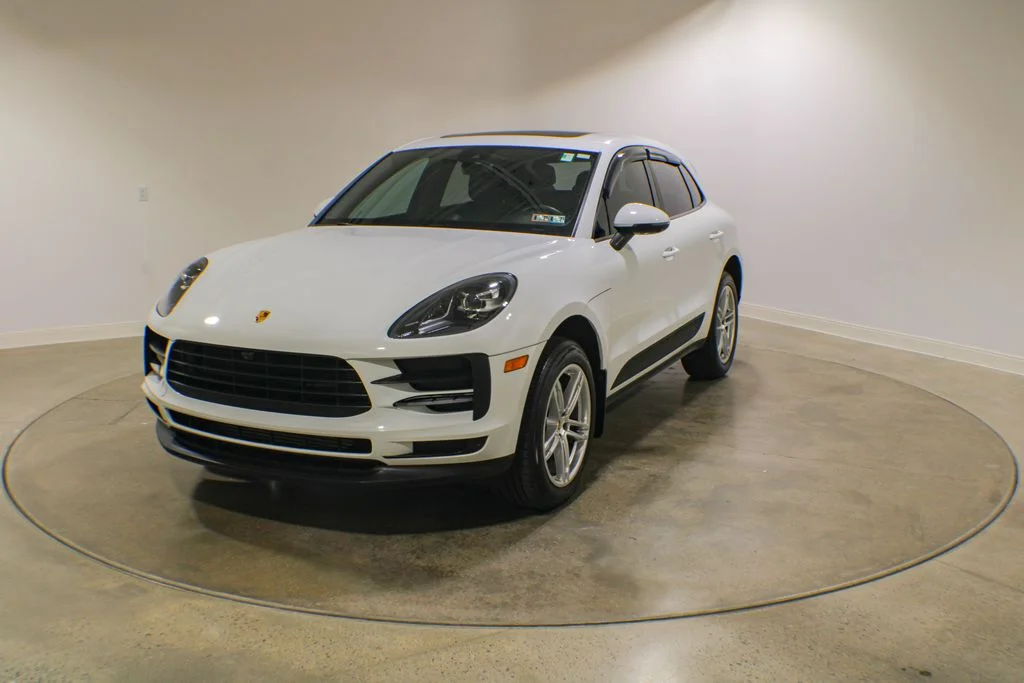 2021 Porsche Macan -'s photo