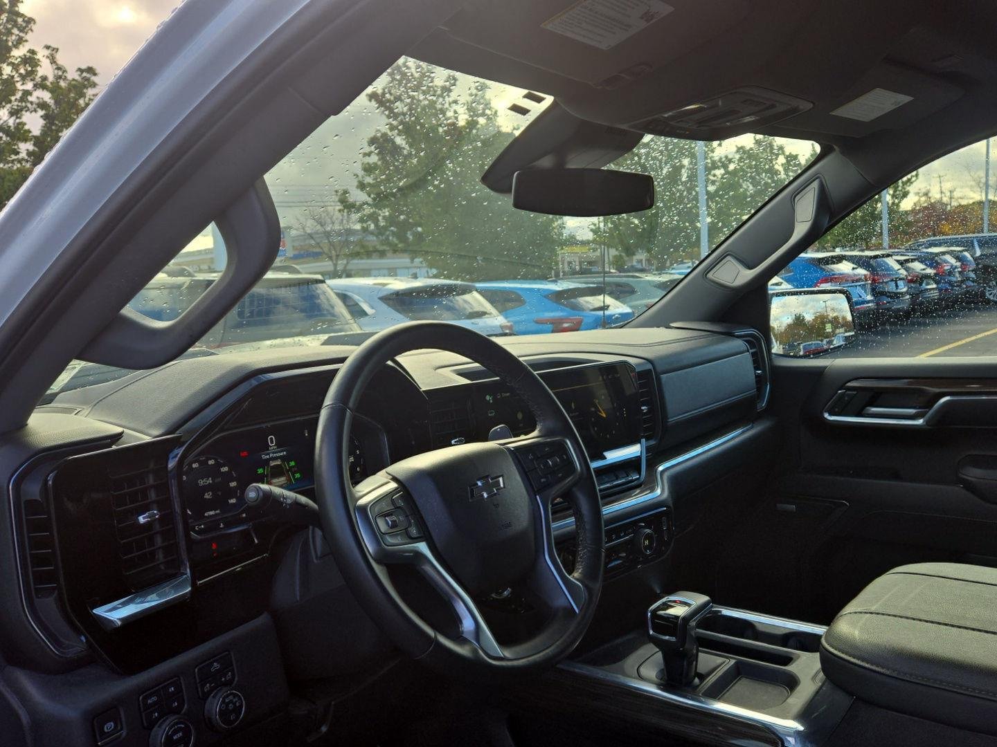Used 2024 Summit White Chevrolet LT Trail Boss image 3