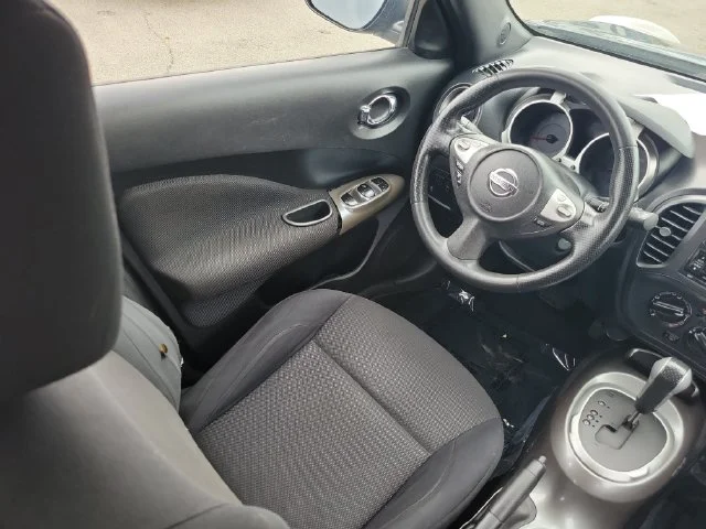 Used 2014 Blue Nissan S image 14