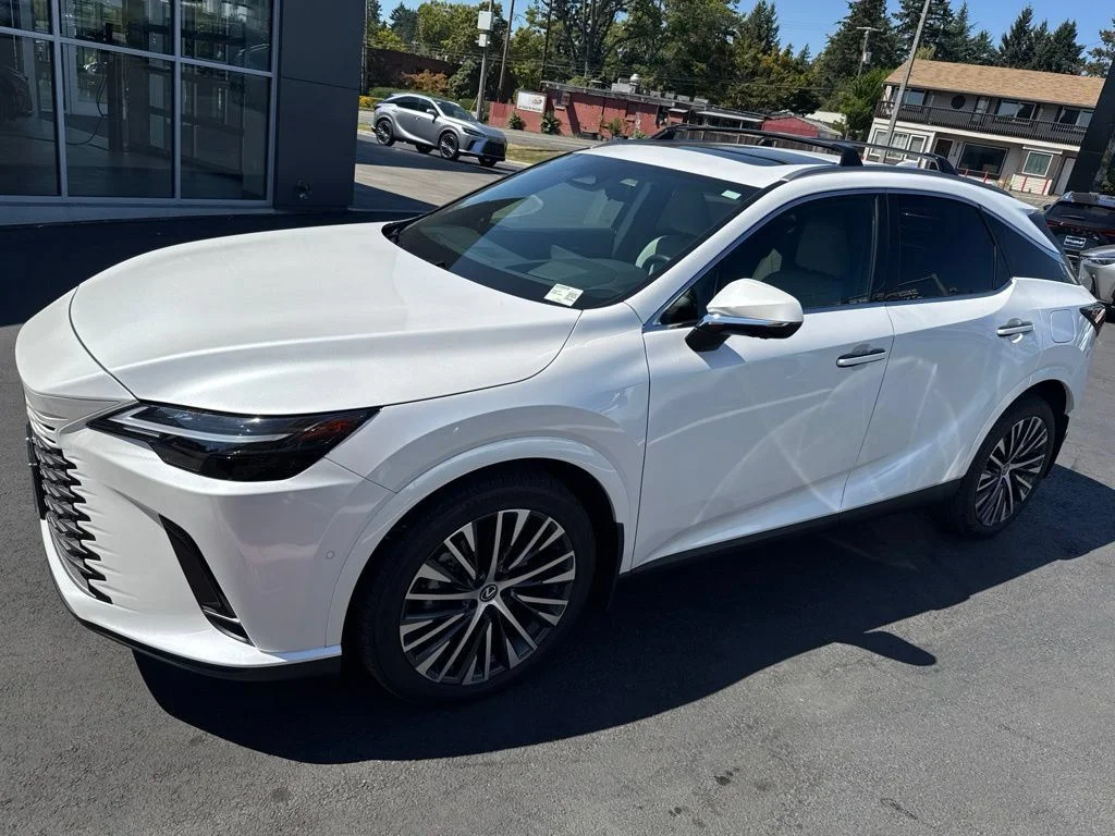 Certified Used 2025 White Lexus 350h Premium Plus image 1