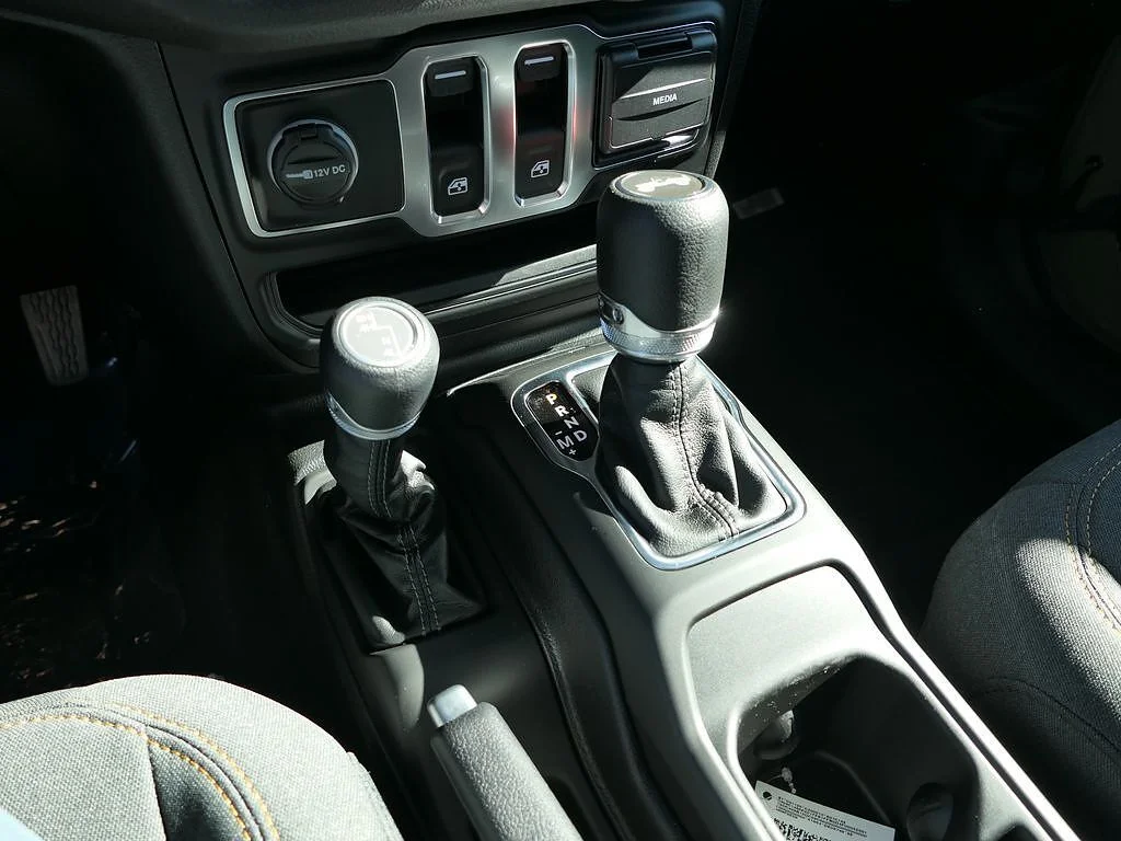 New 2026  Jeep Sport S image 17