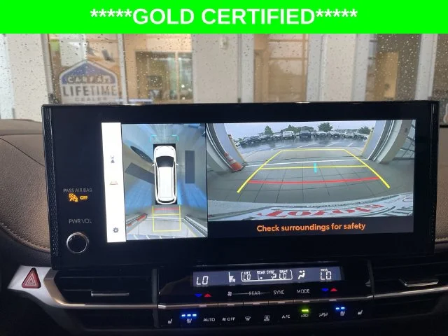 2025 Toyota Sienna Platinum - Photo 23