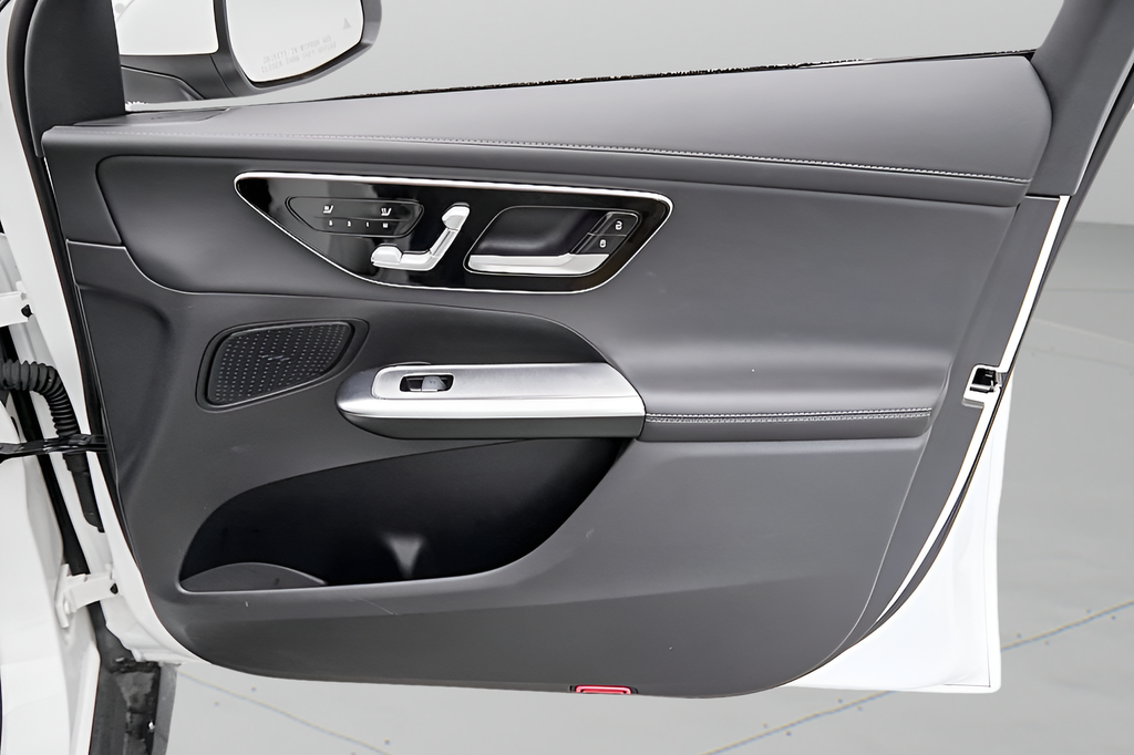 2024 Mercedes-Benz GLC GLC 300 - Photo 39