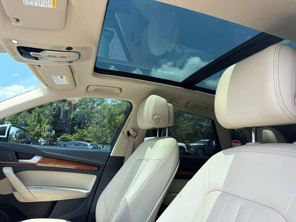 Used 2023 Glacier White Audi 40 Premium image 19