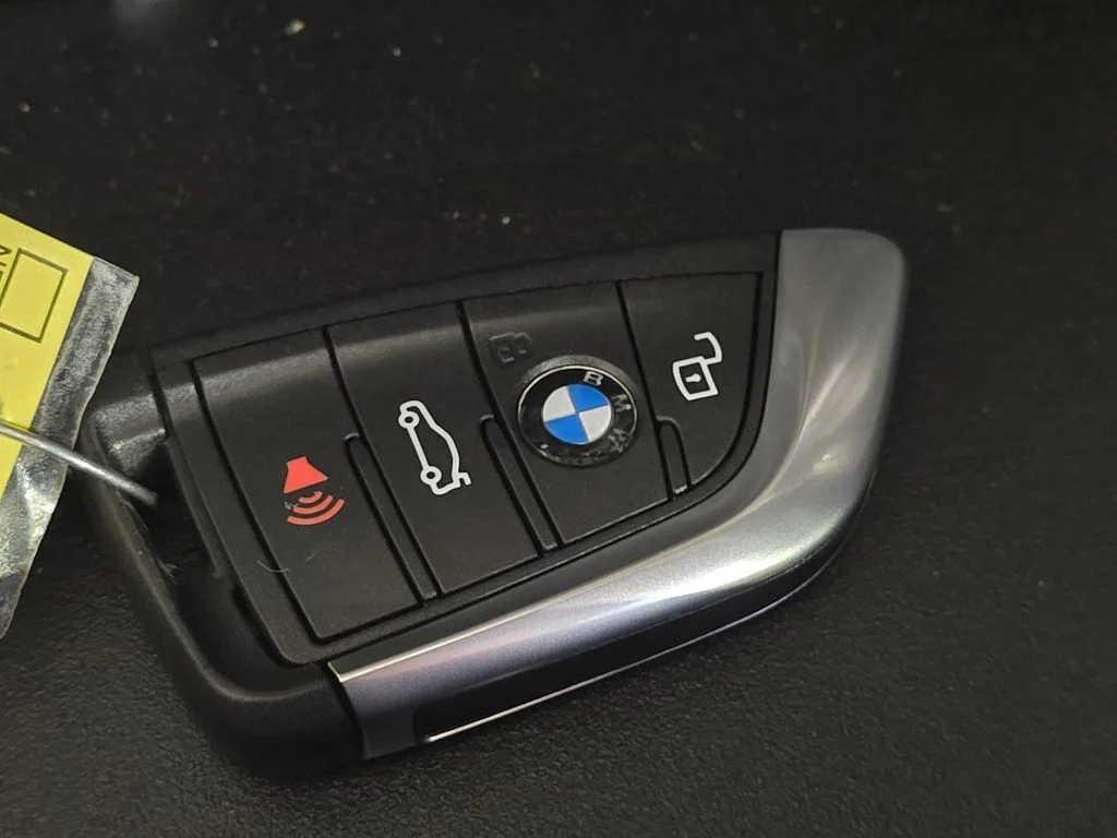 New 2026 Alpine White BMW 330i image 25