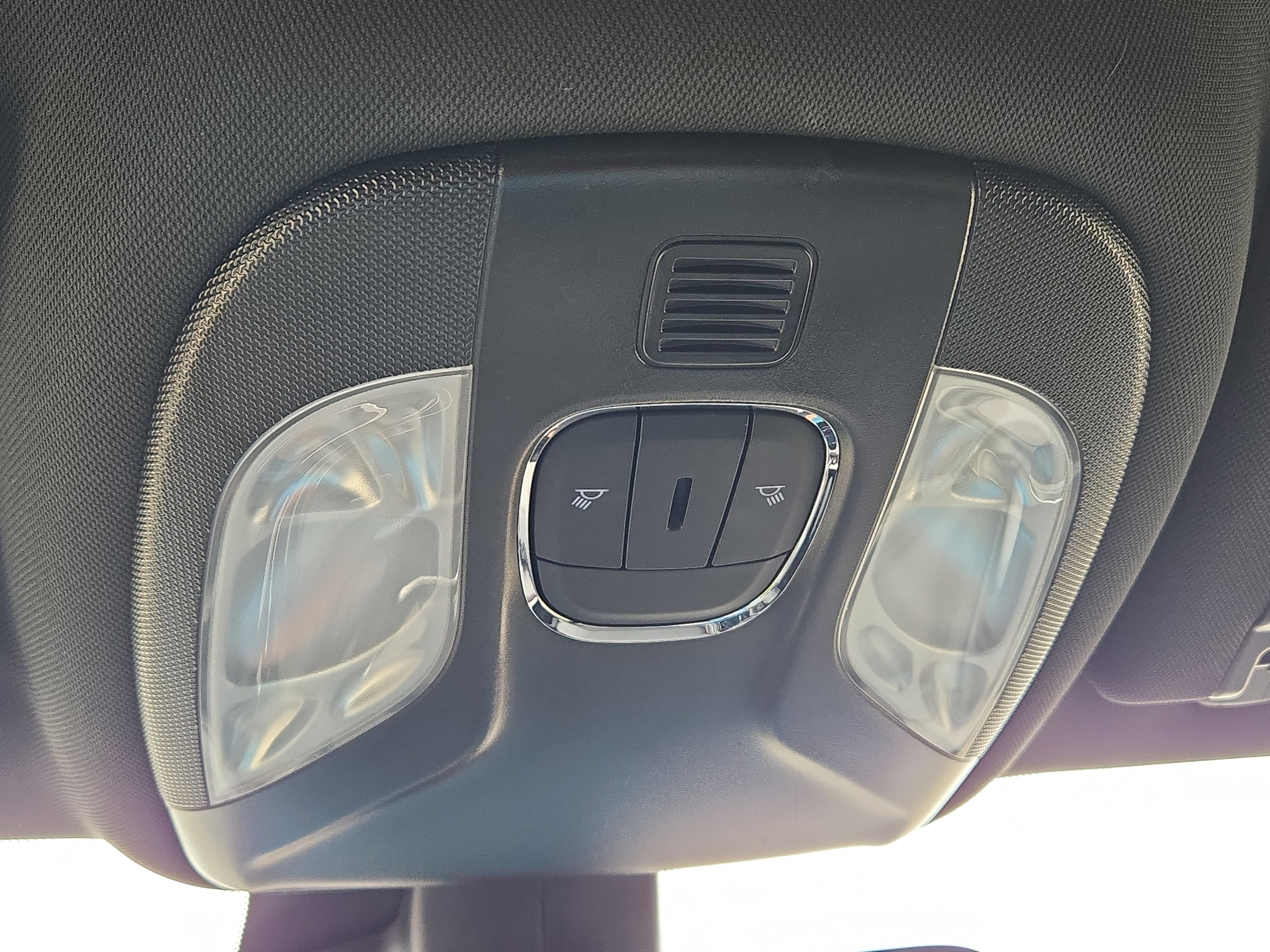 Certified Used 2025 Bright White Clearcoat Jeep Trailhawk image 29