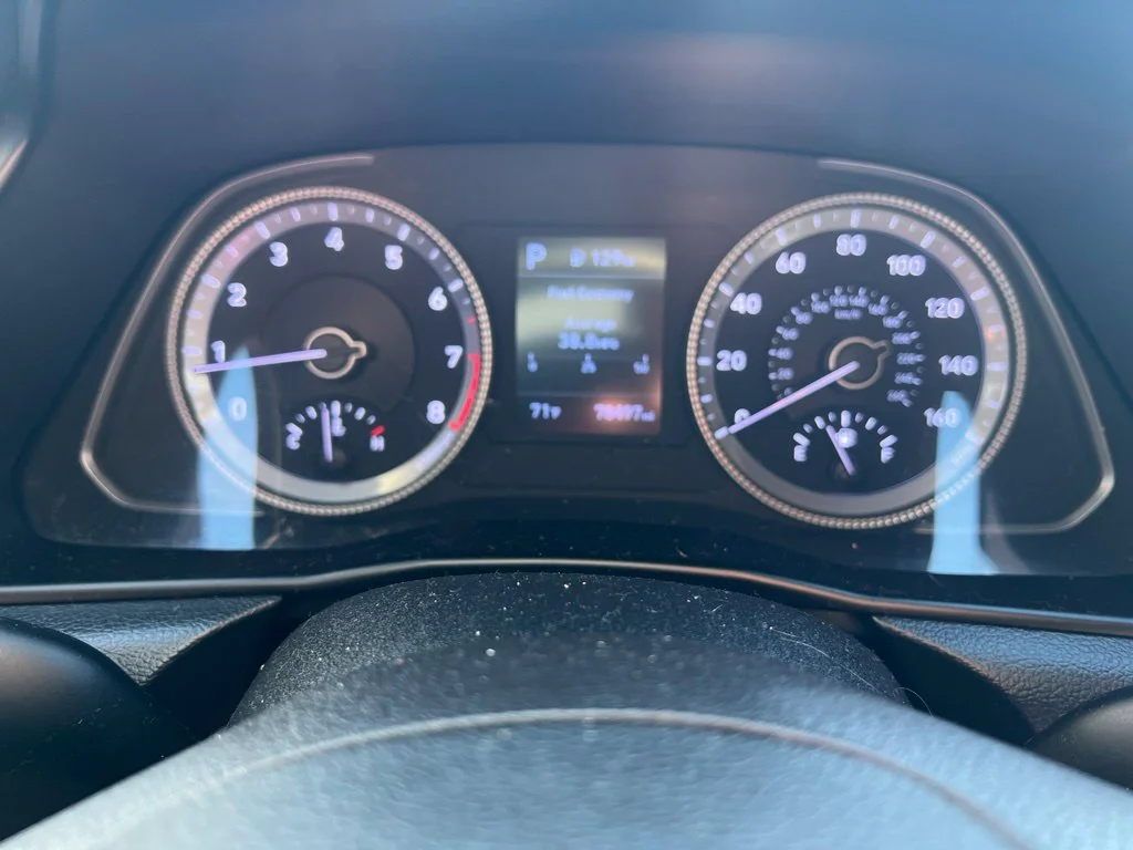 Used 2020 Gray Hyundai SE image 11