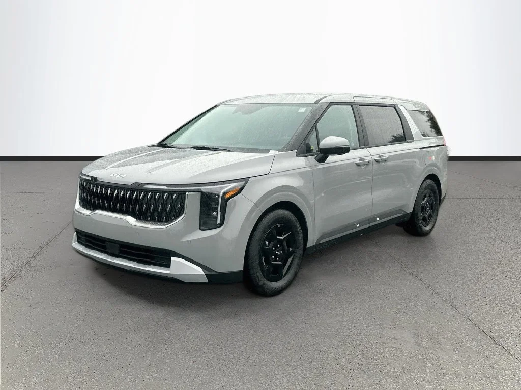 New 2027 Ceramic Silver Kia LXS image 3