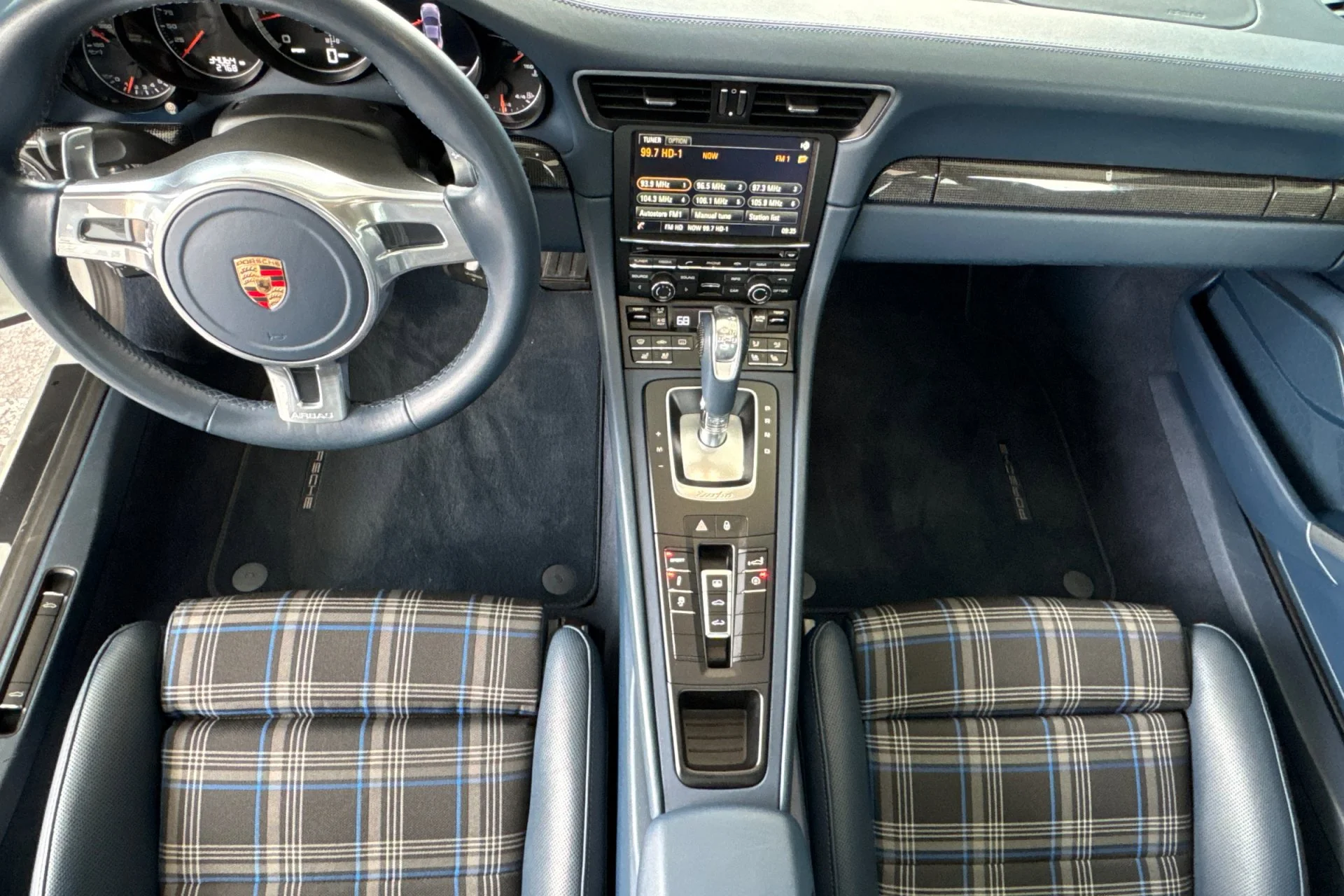 Used 2015 White Porsche Turbo image 3