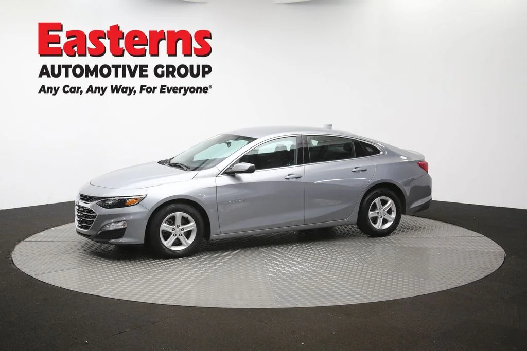 Used 2023 Gray Chevrolet LT image 57