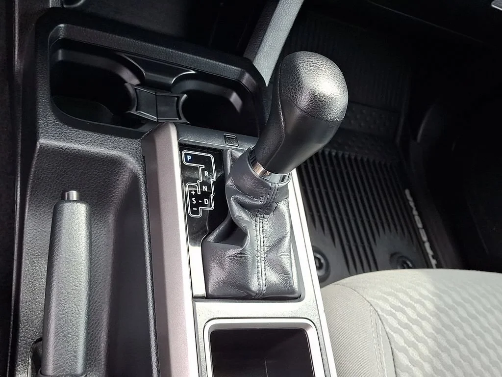 Used 2020 Silver Sky Metallic Toyota SR5 image 22