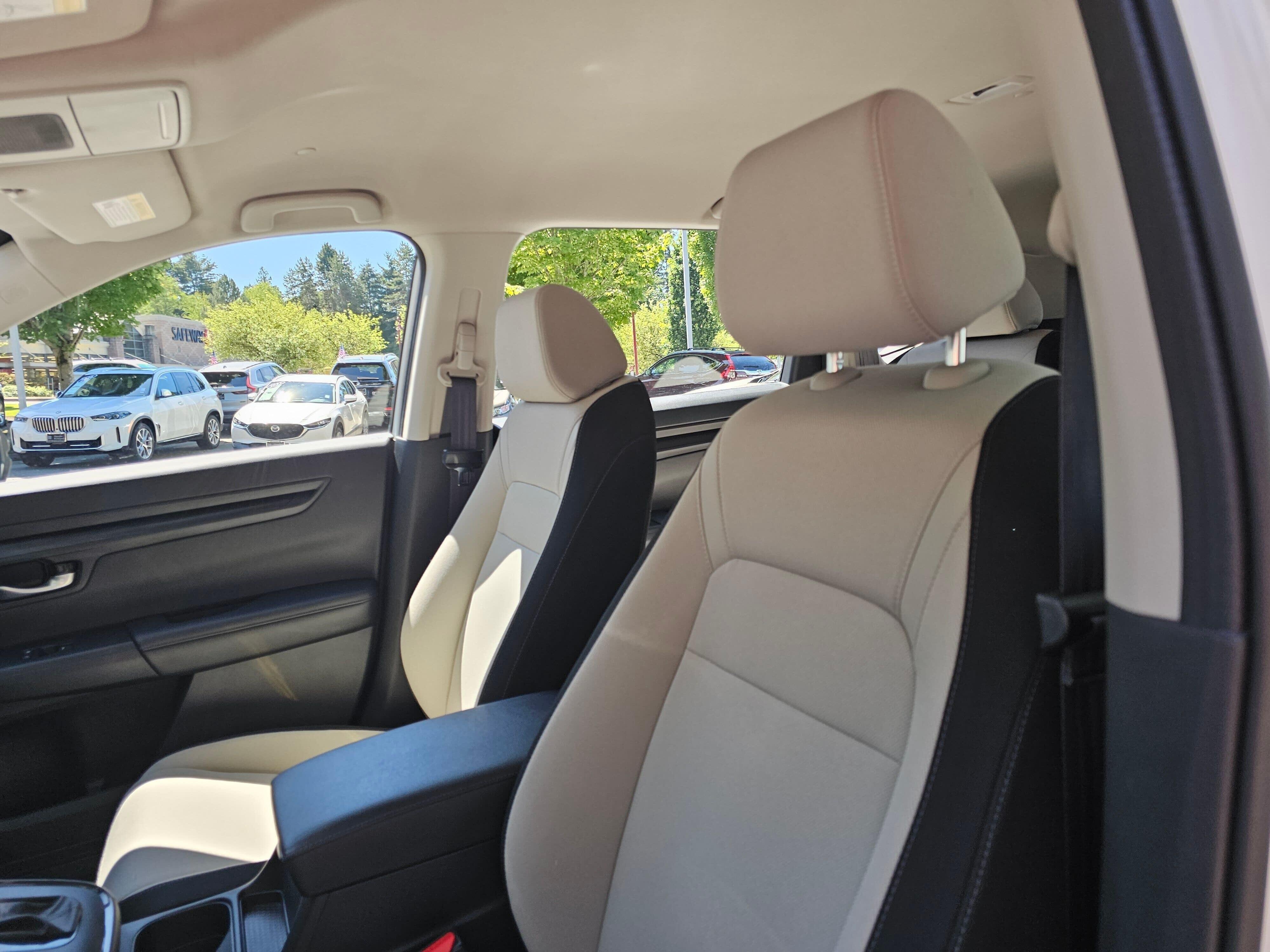 2024 Honda CR-V LX - Photo 24