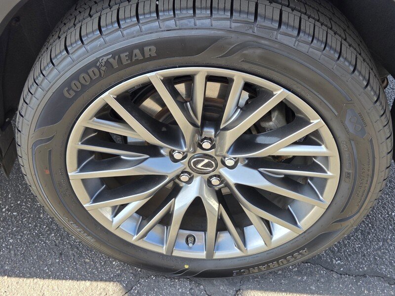 Used 2019 White Lexus 350 F Sport image 12