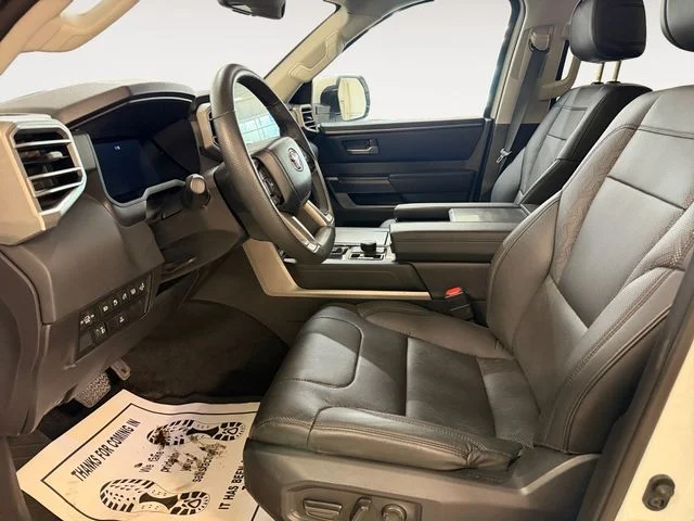 2024 Toyota Sequoia SR5 - Photo 11