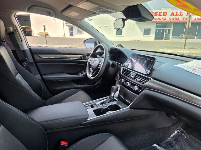 Used 2022  Honda LX image 11