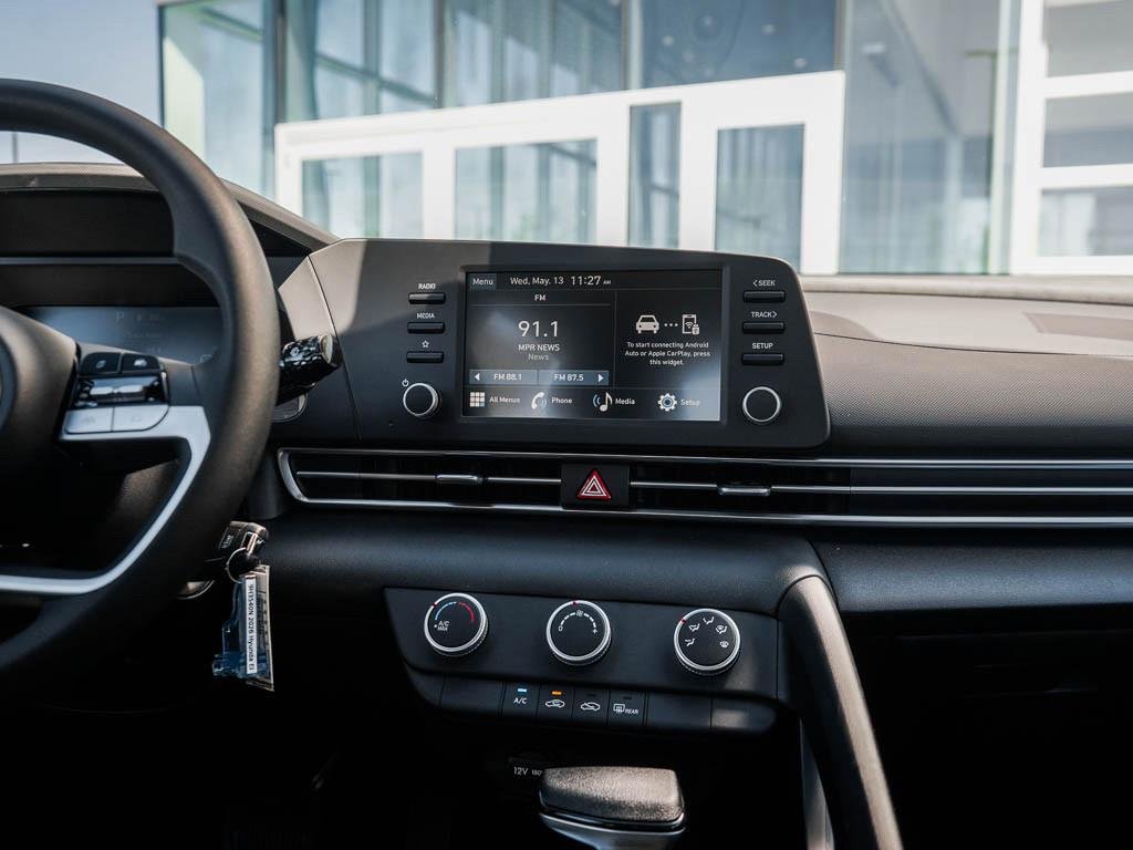 New 2026 Amazon Gray Hyundai SE Sedan FWD image 37