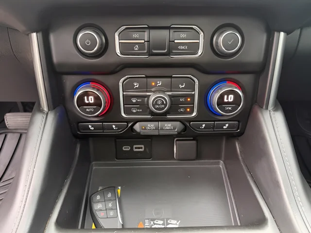 2021 Chevrolet Tahoe Z71 - Photo 17
