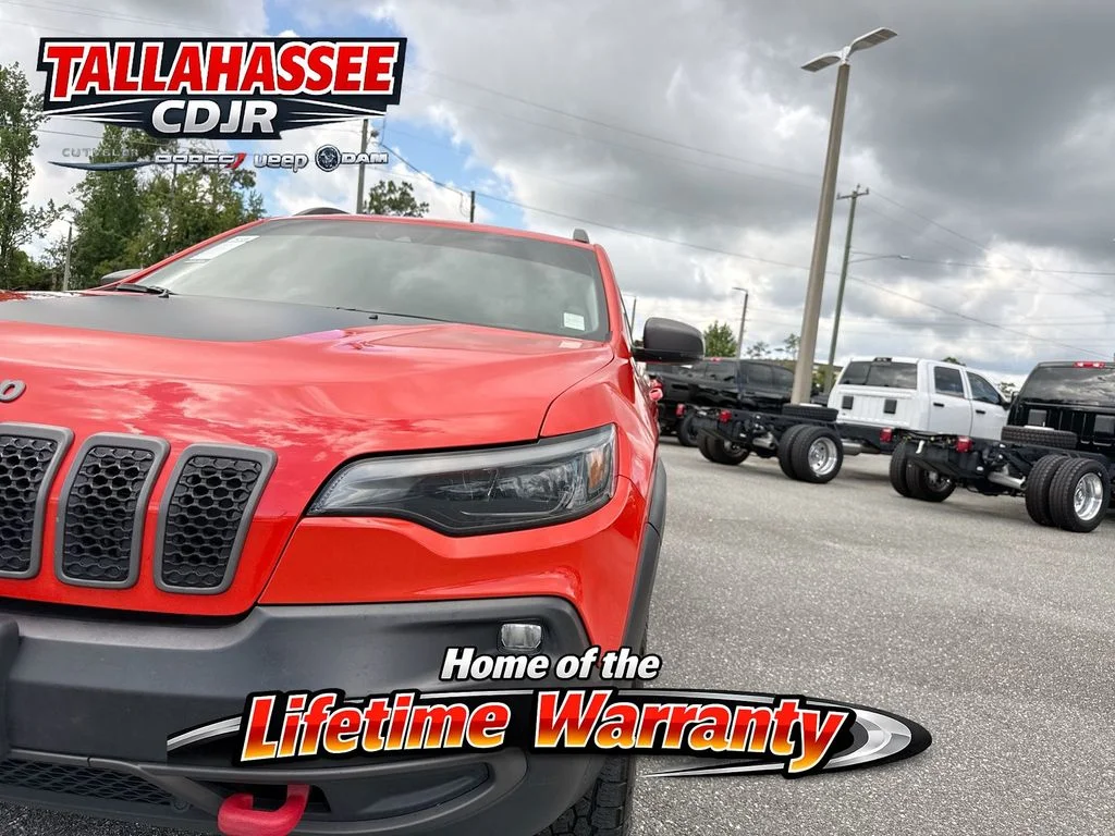 Used 2021 Orange Jeep Trailhawk image 11