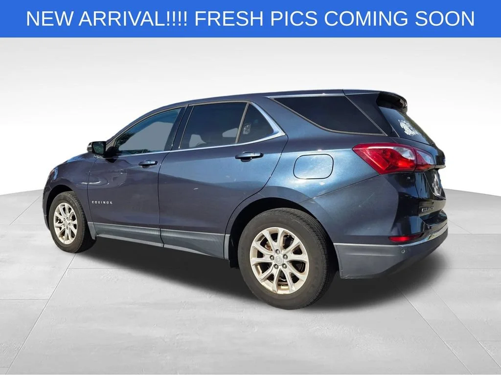 Used 2019 STORM BLUE METALLIC Chevrolet LT image 4