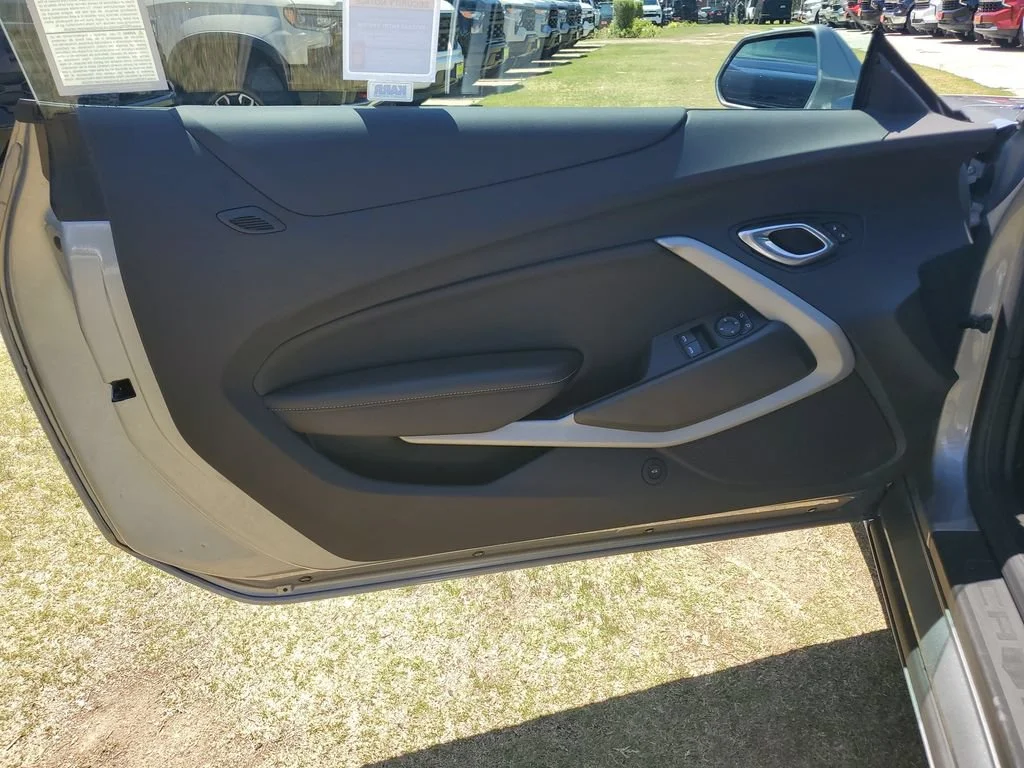 Used 2023 Sharkskin Metallic Chevrolet 1SS image 19