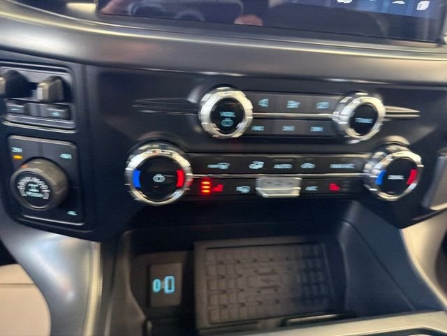 Used 2024 Black Ford XLT image 26