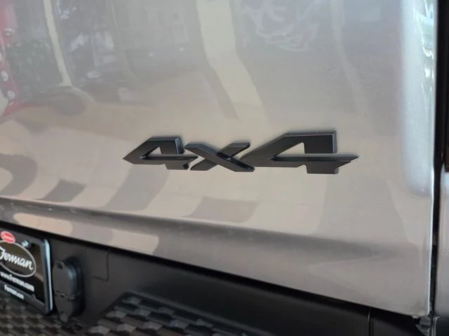 New 2026 Billet Silver Metallic Clear-Coat Exterior Paint RAM Big Horn/Lone Star image 15