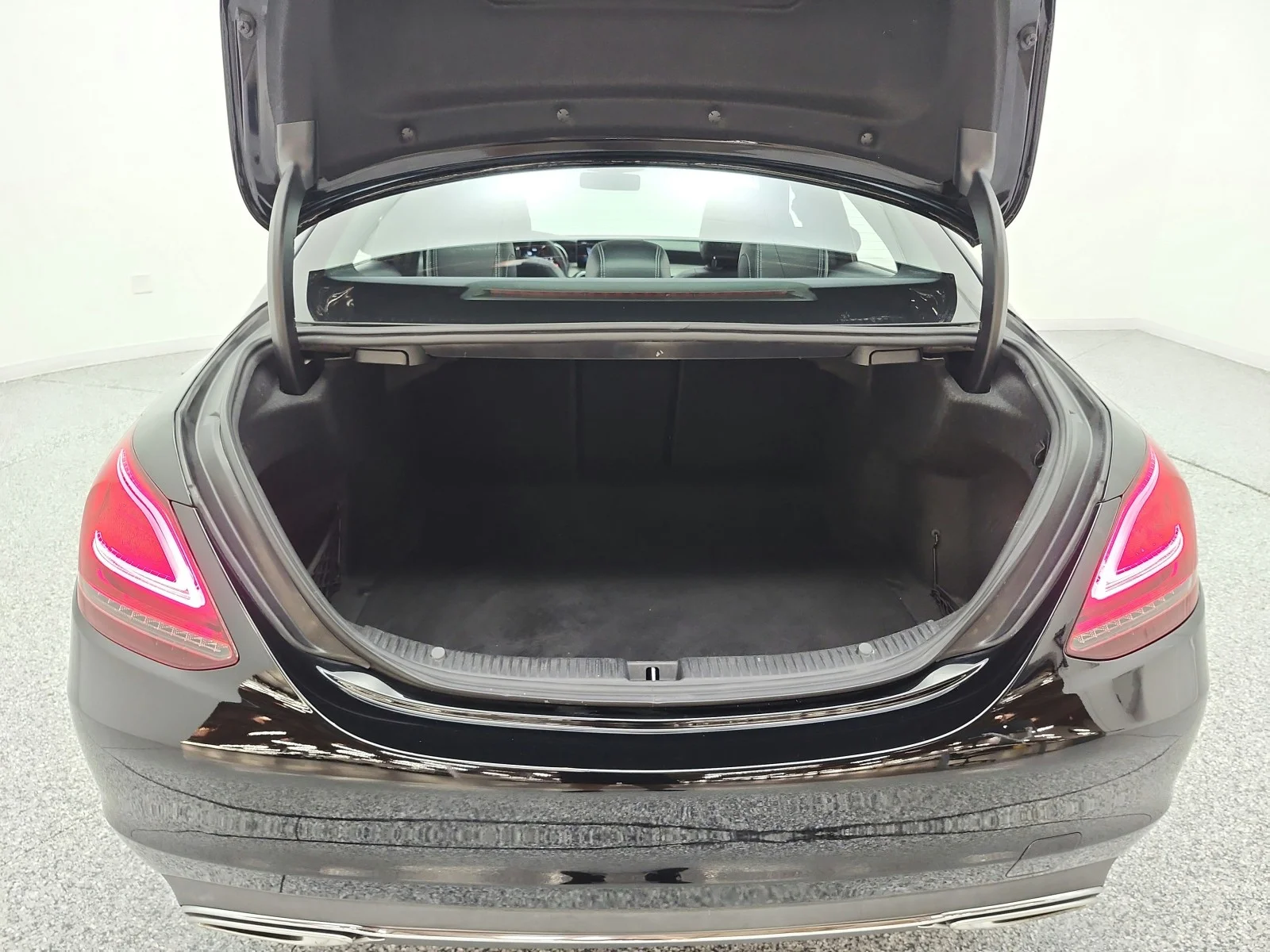Used 2019 Black Mercedes-Benz C 300 Sedan image 18